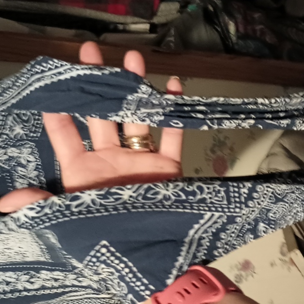 Shirt - Picture 3 of 4